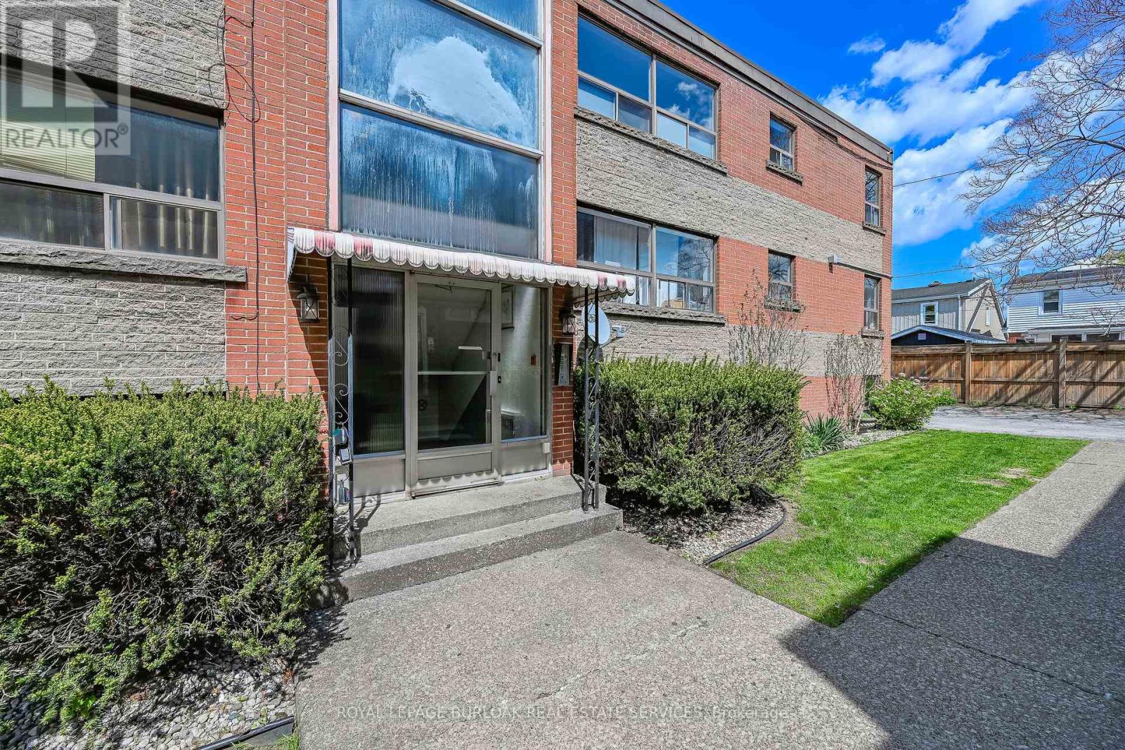 Property at 165 & 169 PARK ROW image 4