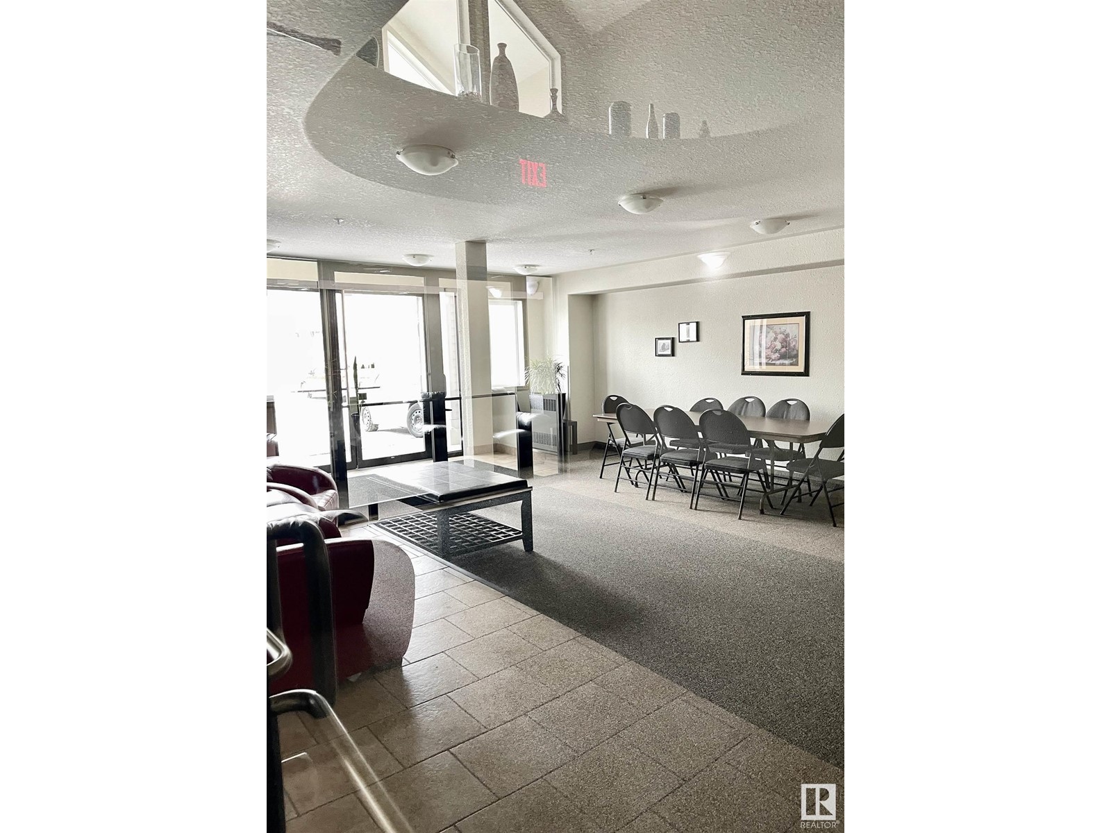 Property at #216 12550 140 AV NW image 4