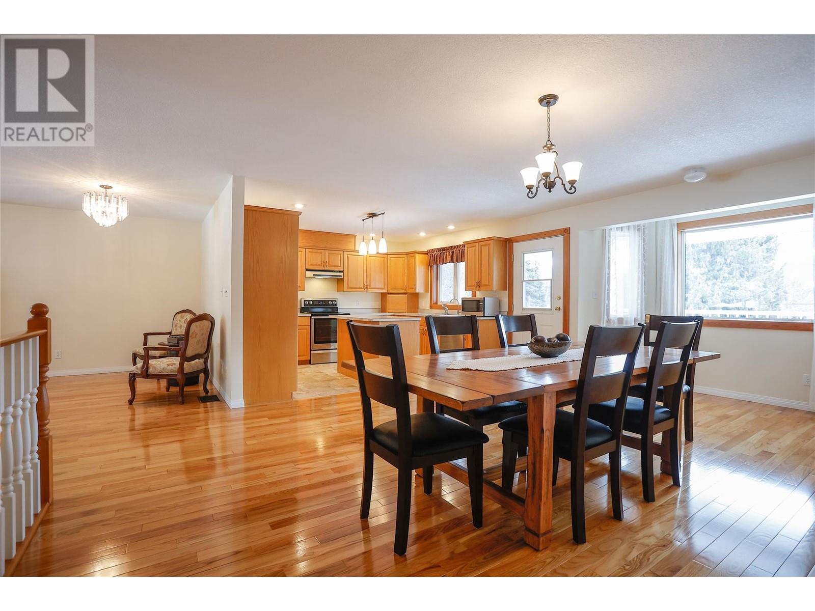 2267 11th Avenue Castlegar