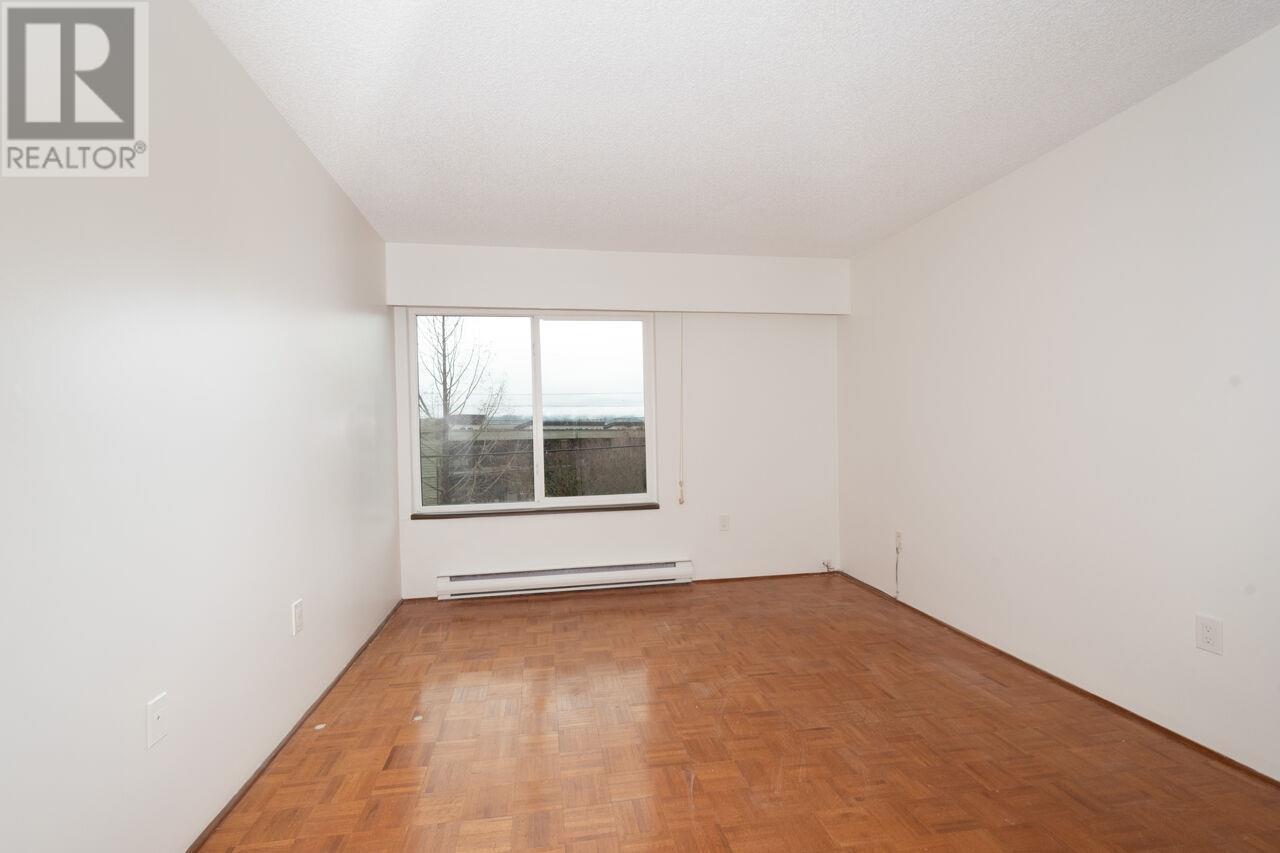 Listing Picture 22 of 40 : 302 2355 TRINITY STREET, Vancouver / 溫哥華 - 魯藝地產 Yvonne Lu Group - MLS Medallion Club Member