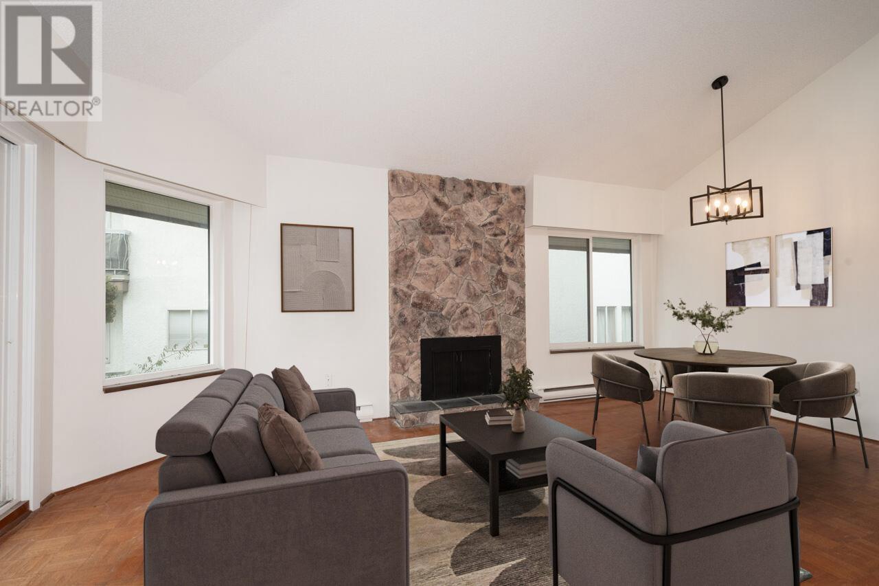 Listing Picture 2 of 40 : 302 2355 TRINITY STREET, Vancouver / 溫哥華 - 魯藝地產 Yvonne Lu Group - MLS Medallion Club Member