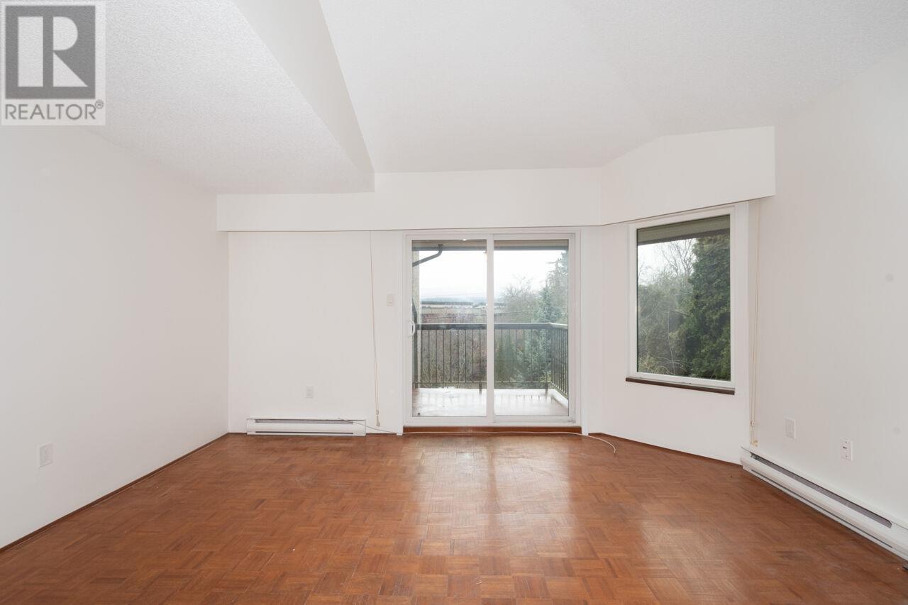 Listing Picture 16 of 40 : 302 2355 TRINITY STREET, Vancouver / 溫哥華 - 魯藝地產 Yvonne Lu Group - MLS Medallion Club Member