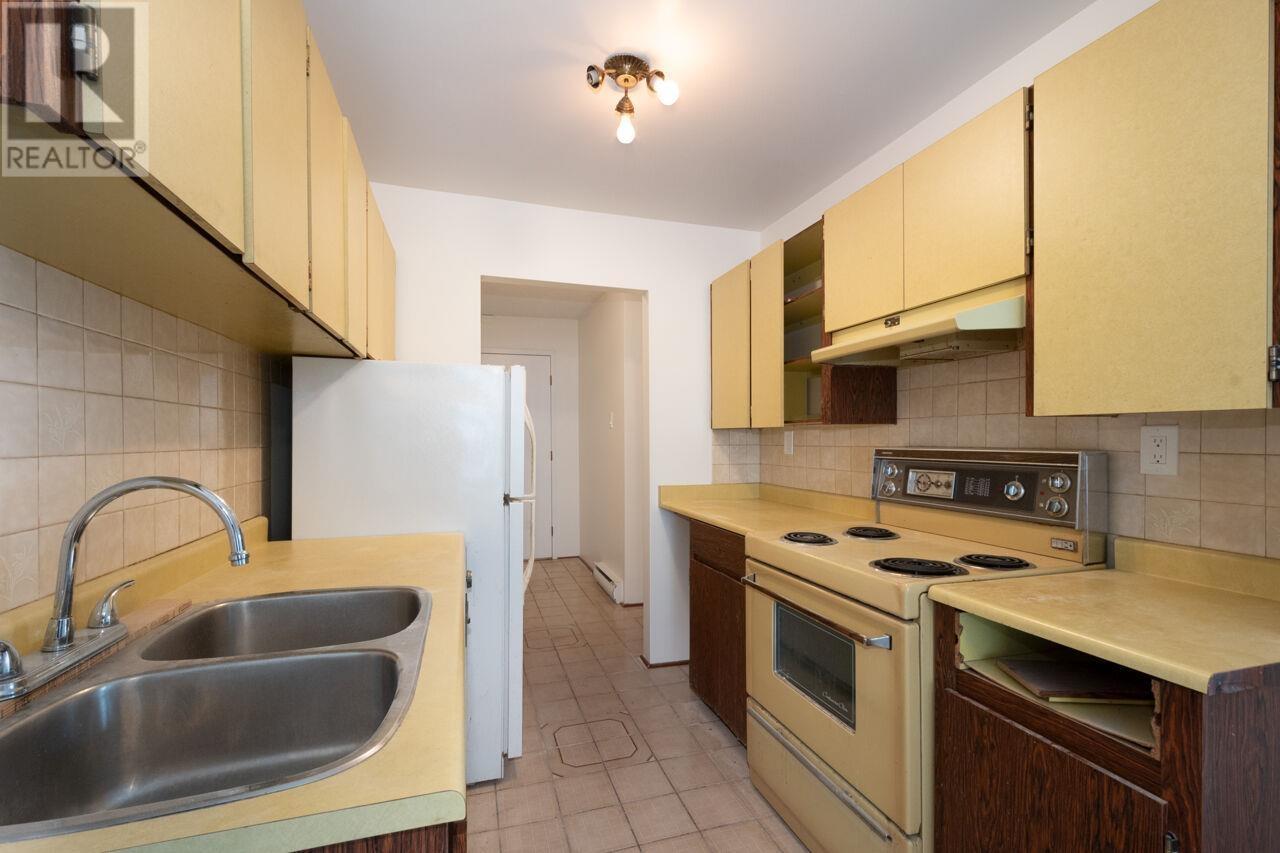 Listing Picture 31 of 40 : 302 2355 TRINITY STREET, Vancouver / 溫哥華 - 魯藝地產 Yvonne Lu Group - MLS Medallion Club Member