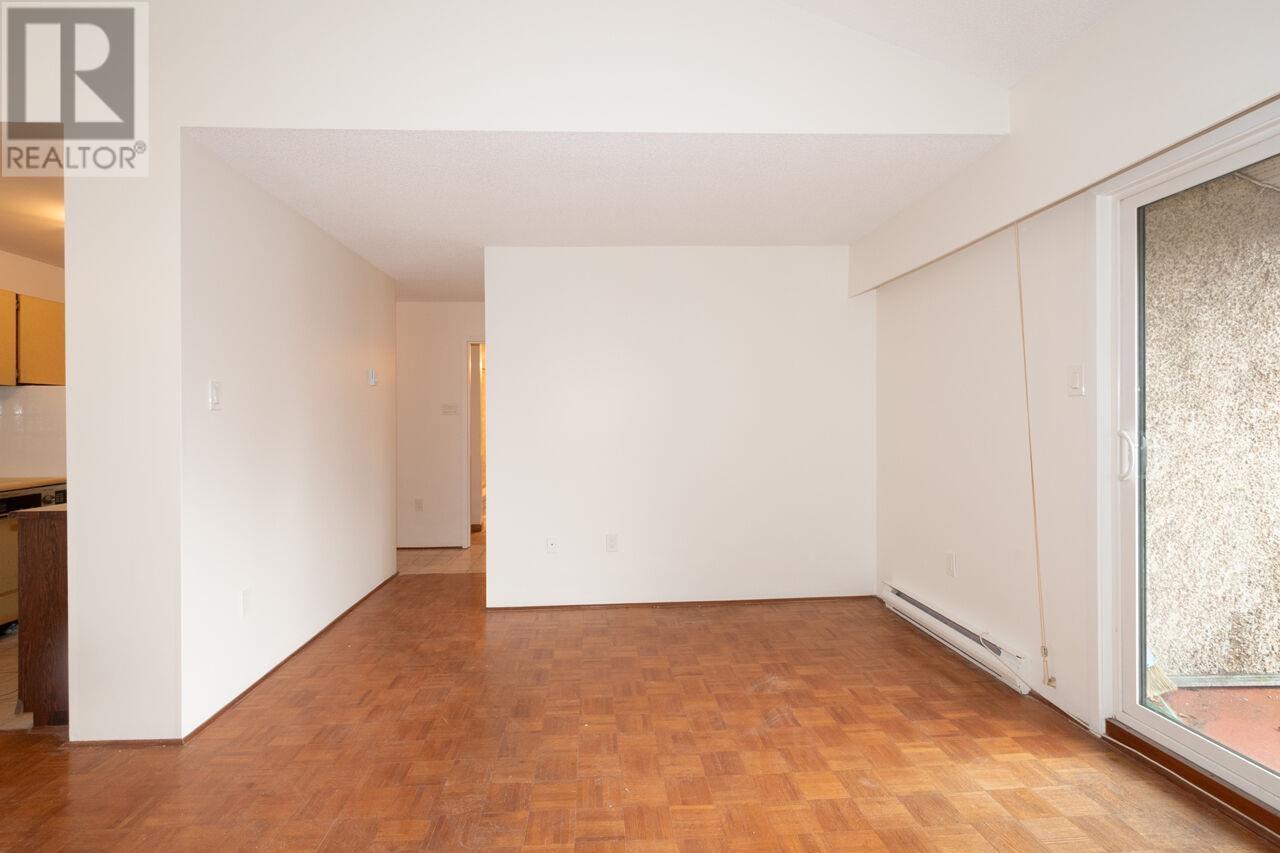 Listing Picture 17 of 40 : 302 2355 TRINITY STREET, Vancouver / 溫哥華 - 魯藝地產 Yvonne Lu Group - MLS Medallion Club Member