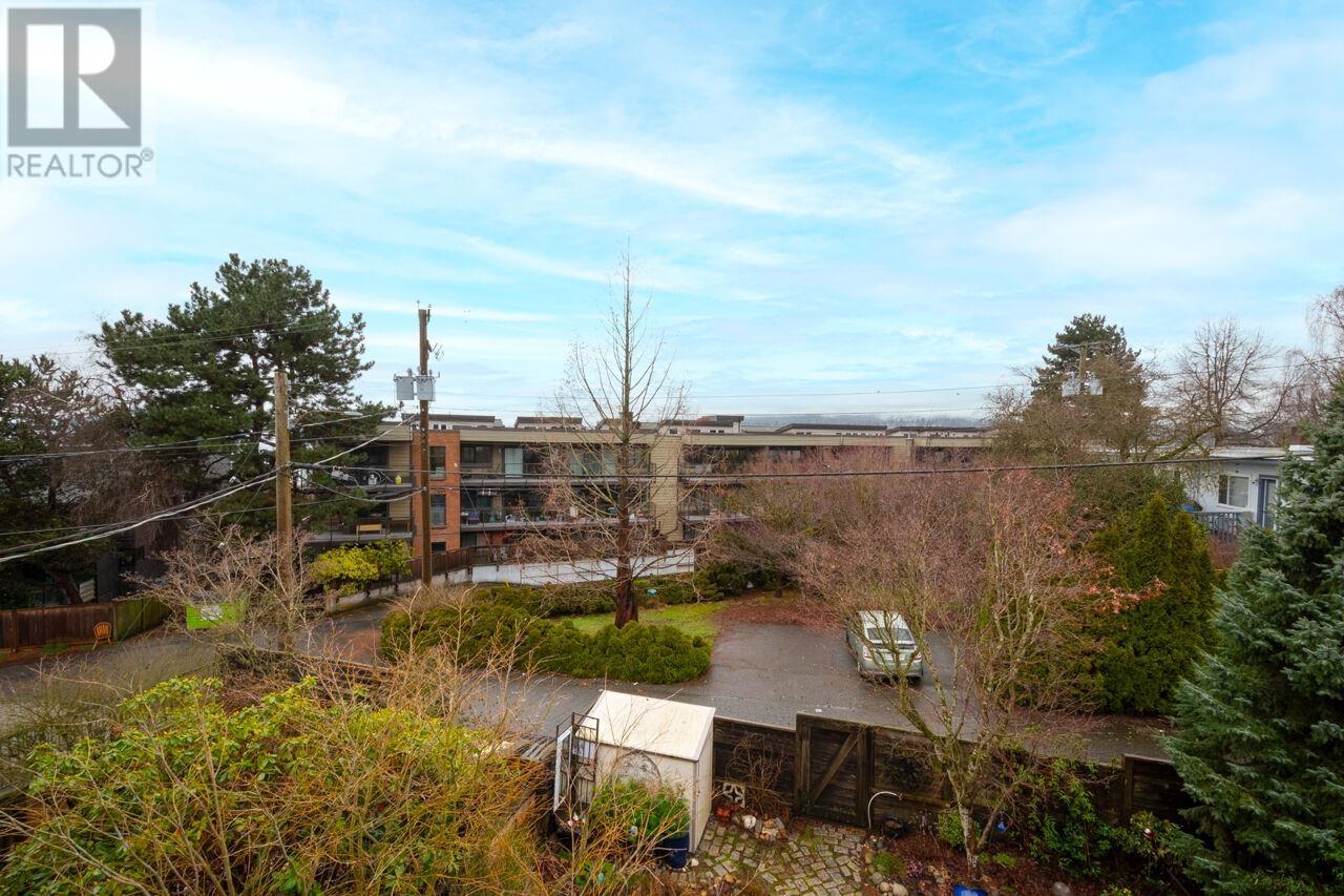 Listing Picture 35 of 40 : 302 2355 TRINITY STREET, Vancouver / 溫哥華 - 魯藝地產 Yvonne Lu Group - MLS Medallion Club Member