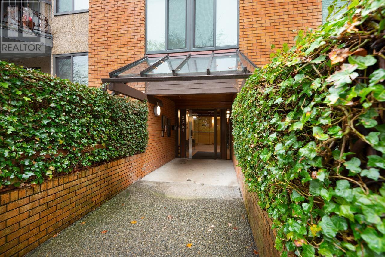 Listing Picture 38 of 40 : 302 2355 TRINITY STREET, Vancouver / 溫哥華 - 魯藝地產 Yvonne Lu Group - MLS Medallion Club Member