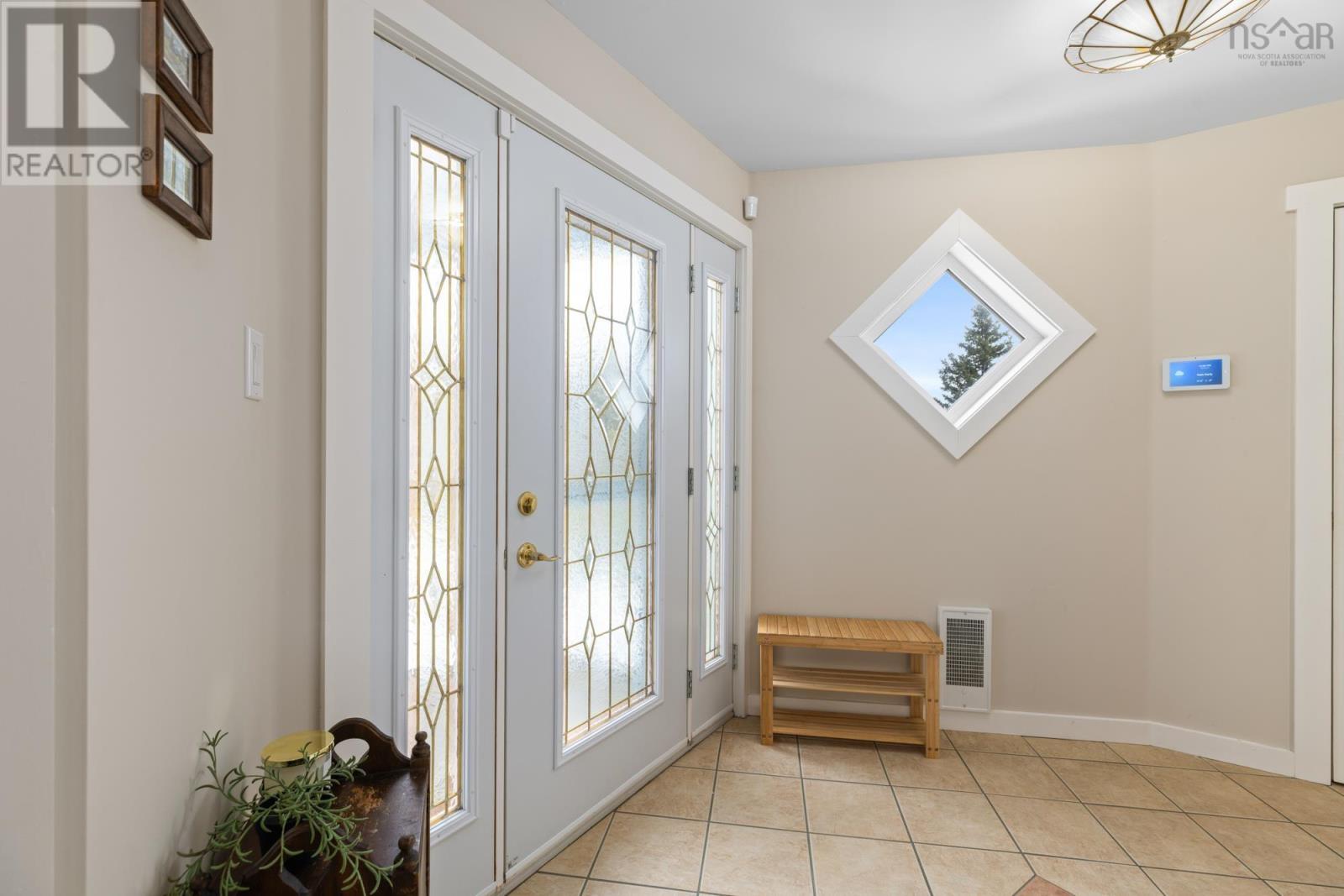 3646 Highway 329, Bayswater, Nova Scotia  B0J 1T0 - Photo 3 - 202504096