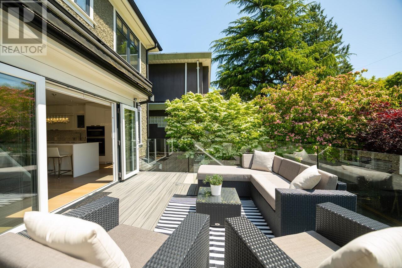 2872 W 34 Avenue, Vancouver, British Columbia  V6N 2J6 - Photo 12 - R2973386