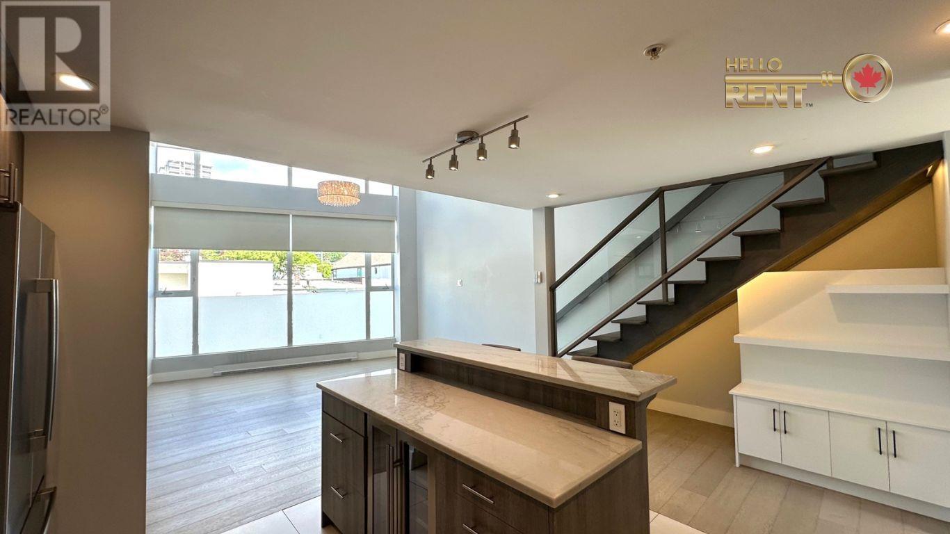102 1525 Bellevue Avenue, West Vancouver, British Columbia  V7V 1A6 - Photo 4 - R2973367