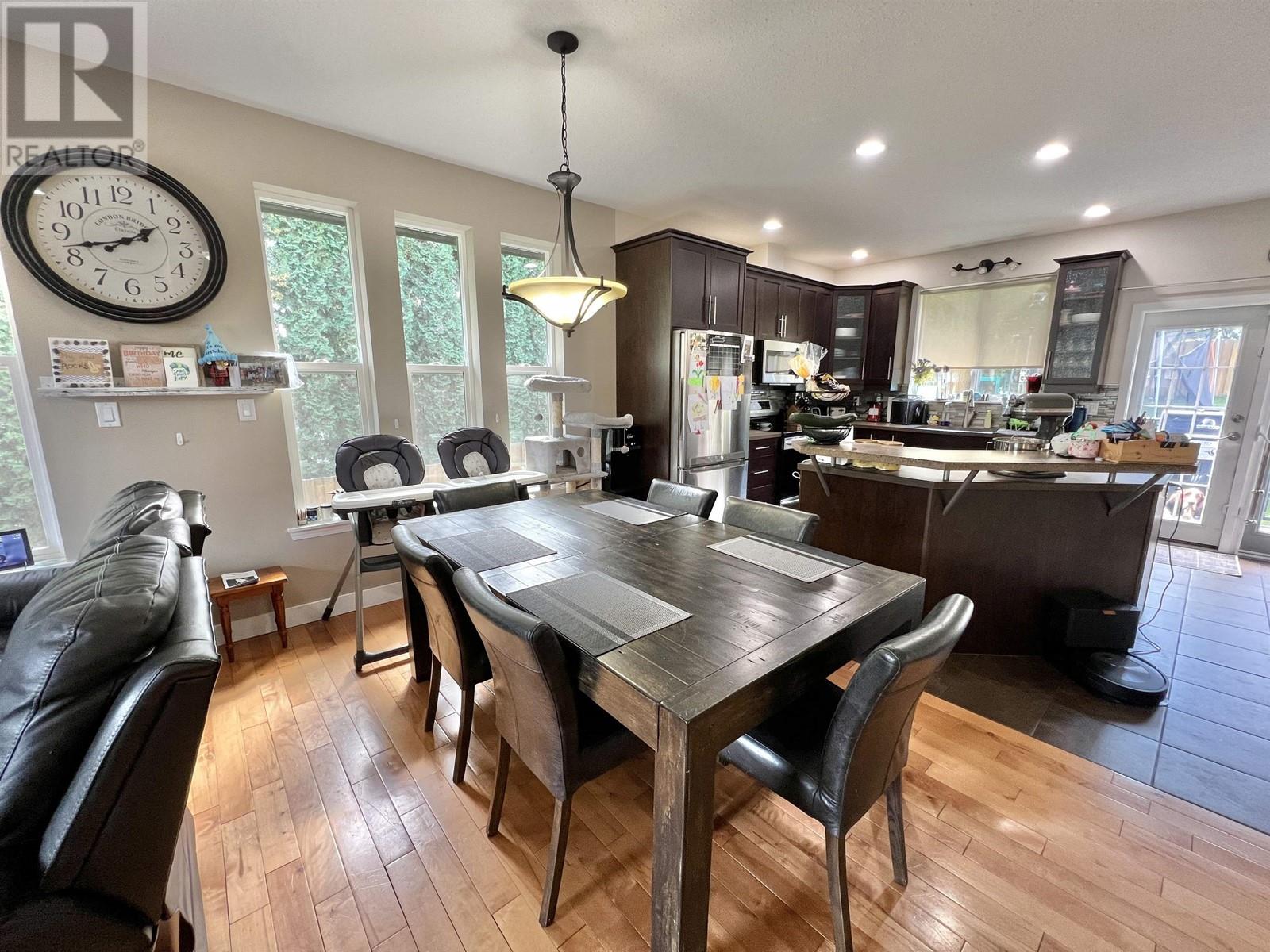Property at 831 FUNN STREET image 5