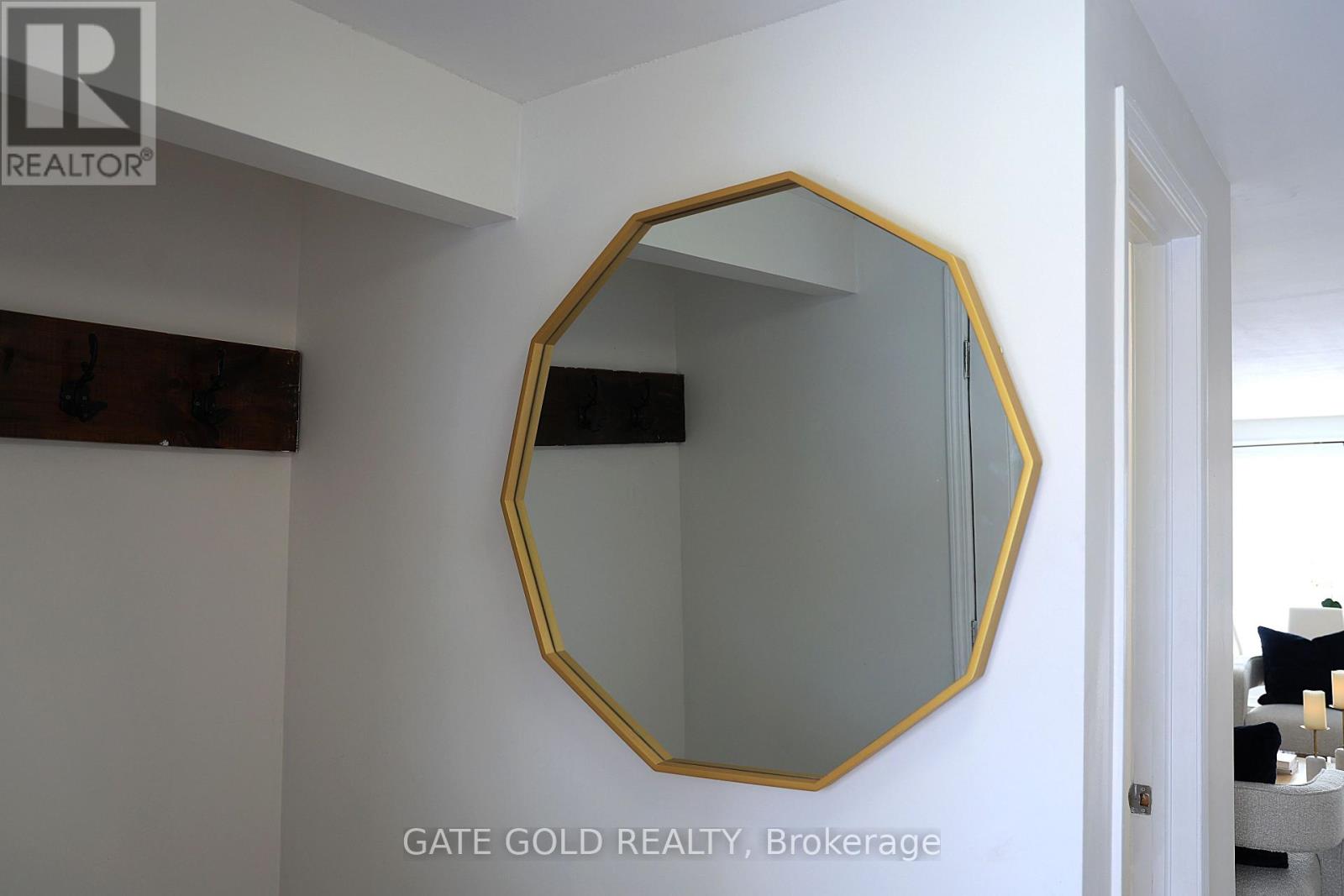 Property at 9 HARROGATE COURT image 3