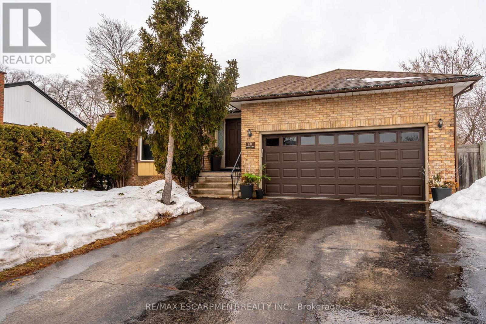 Property at 687 PENNY LANE image 1