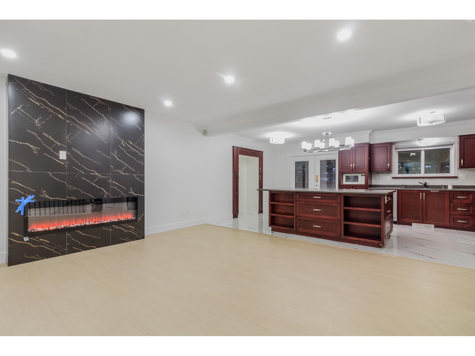 Property at 3665 PERTH STREET image 5