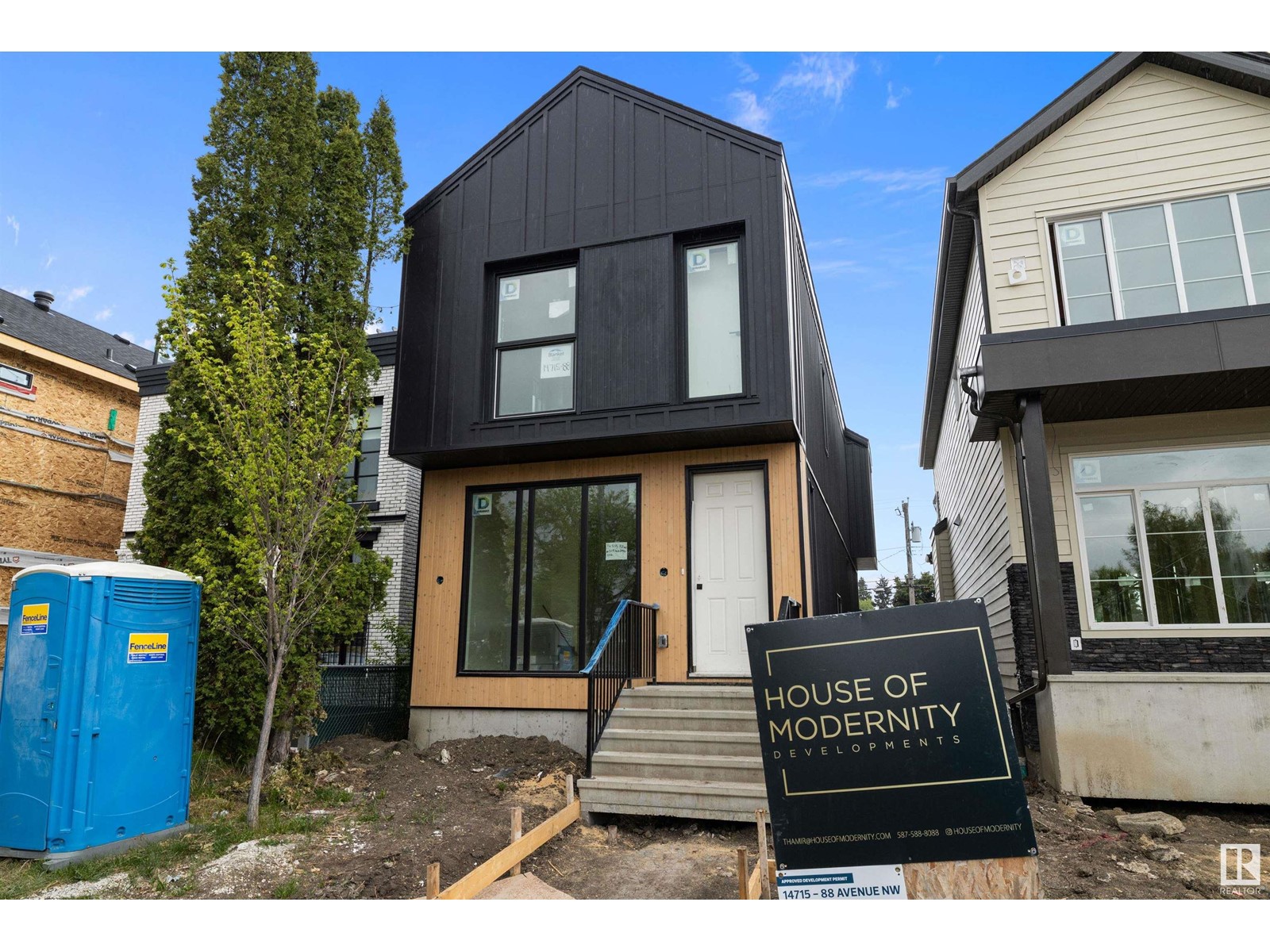 Property at 14715 88 AV NW image 1