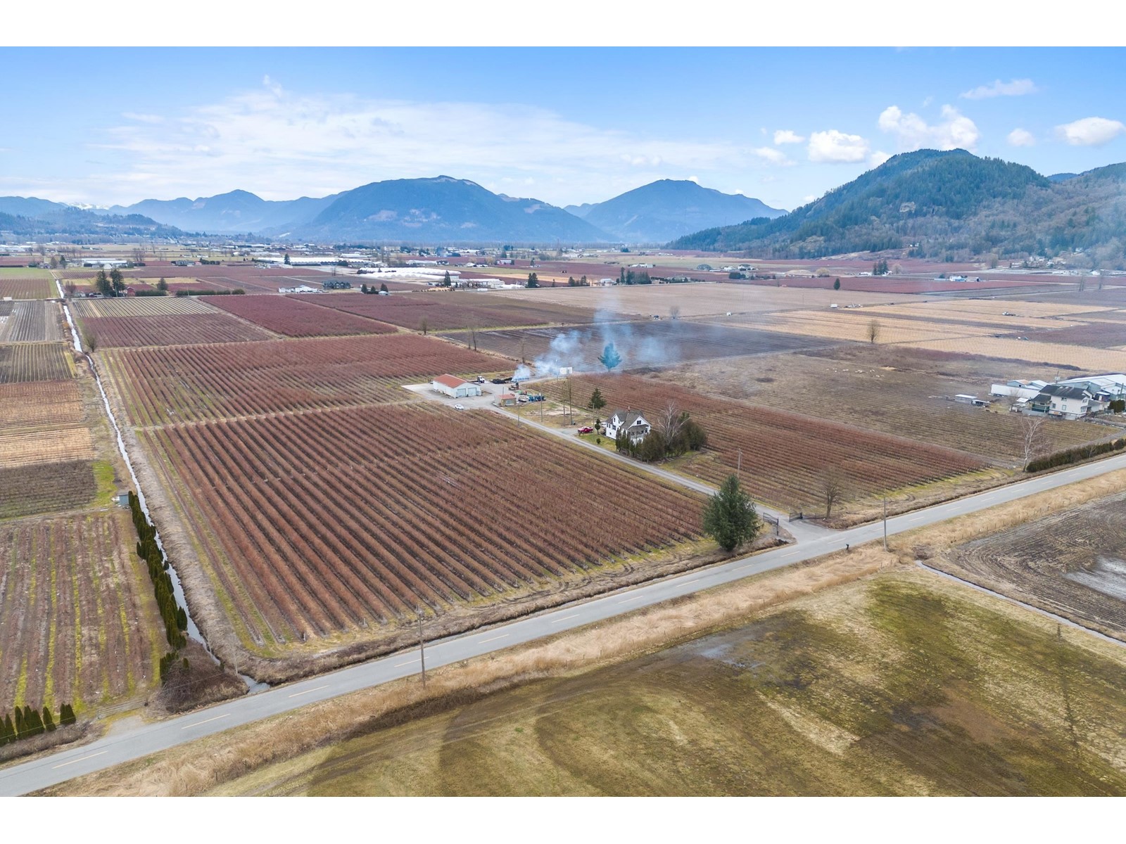 34659 Townshipline Road, Abbotsford, British Columbia  V3G 1R5 - Photo 4 - C8067175