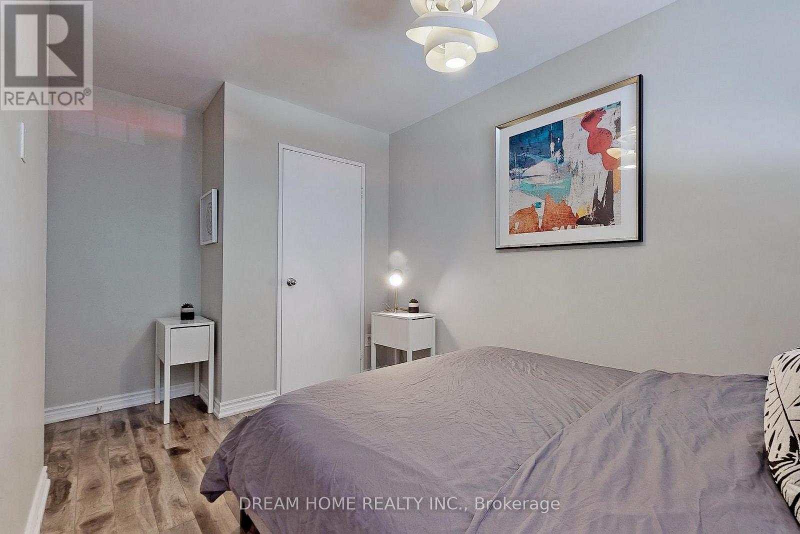 Apt B - 61 Cameron Street, Toronto, Ontario  M5T 2H1 - Photo 11 - C12000496