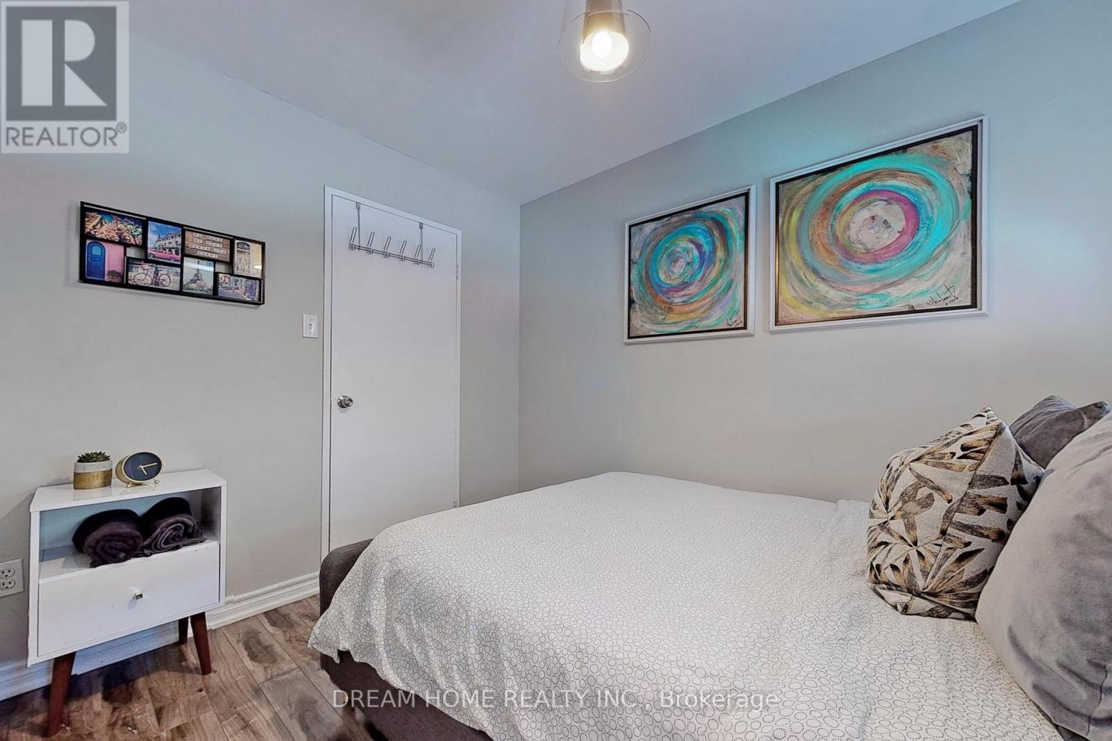 Apt B - 61 Cameron Street, Toronto, Ontario  M5T 2H1 - Photo 13 - C12000496
