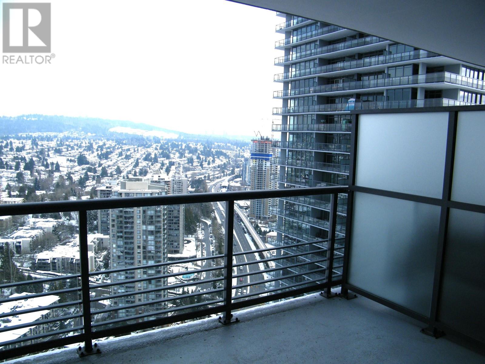 Listing Picture 18 of 24 : 3805 4720 LOUGHEED HIGHWAY, Burnaby / 本拿比 - 魯藝地產 Yvonne Lu Group - MLS Medallion Club Member