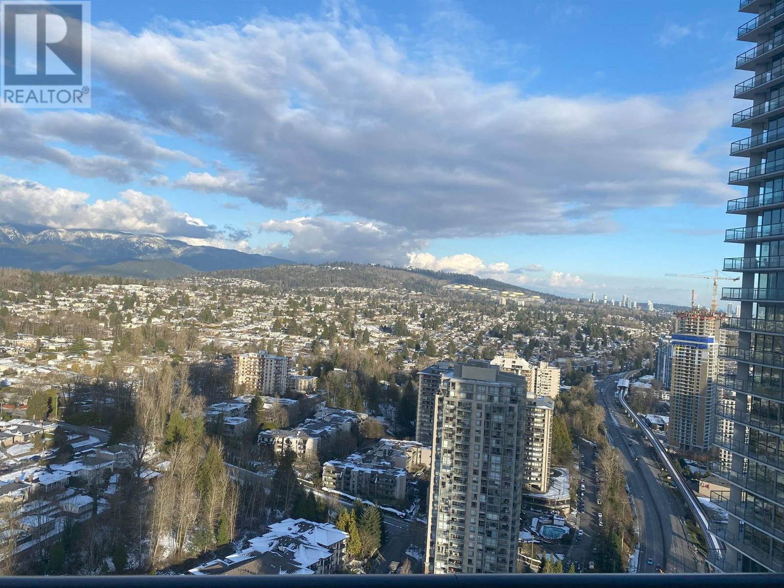 Listing Picture 21 of 24 : 3805 4720 LOUGHEED HIGHWAY, Burnaby / 本拿比 - 魯藝地產 Yvonne Lu Group - MLS Medallion Club Member