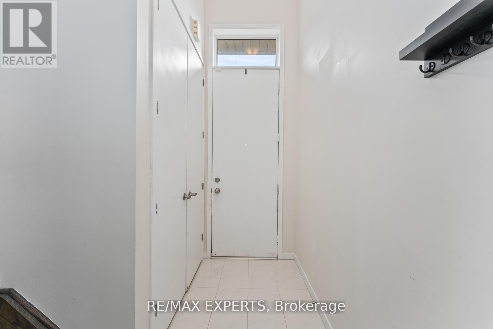 Property at 172 SYDNEY CIRCLE image 4