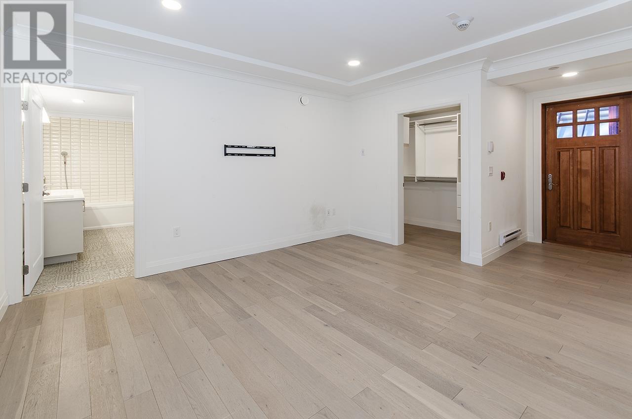 Listing Picture 12 of 26 : 1805 STEPHENS STREET, Vancouver / 溫哥華 - 魯藝地產 Yvonne Lu Group - MLS Medallion Club Member