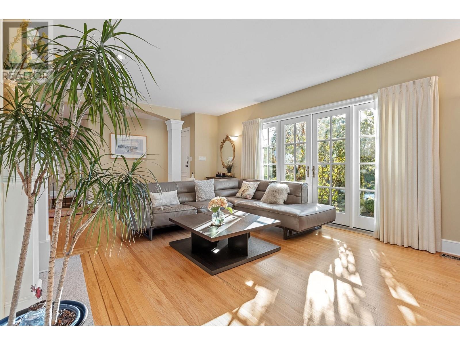 4755 W 7th Avenue, Vancouver, British Columbia  V6T 1C7 - Photo 10 - R2963078