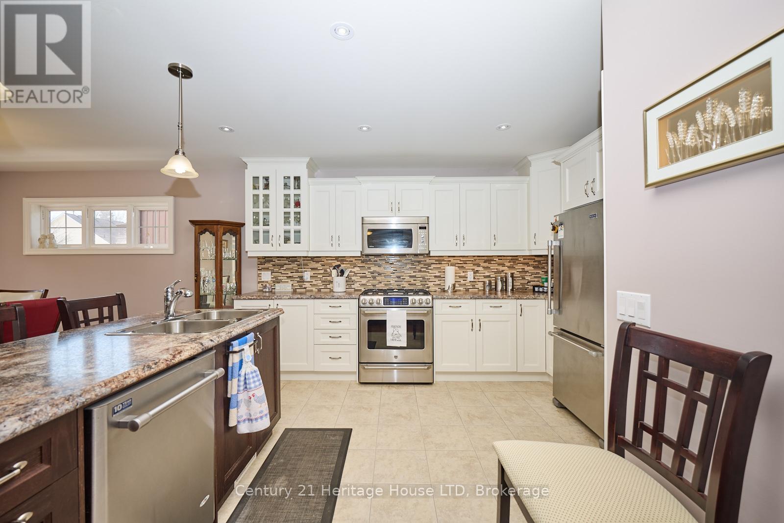 3281 Charleston Drive, Fort Erie, Ontario  L0S 1N0 - Photo 11 - X12000558