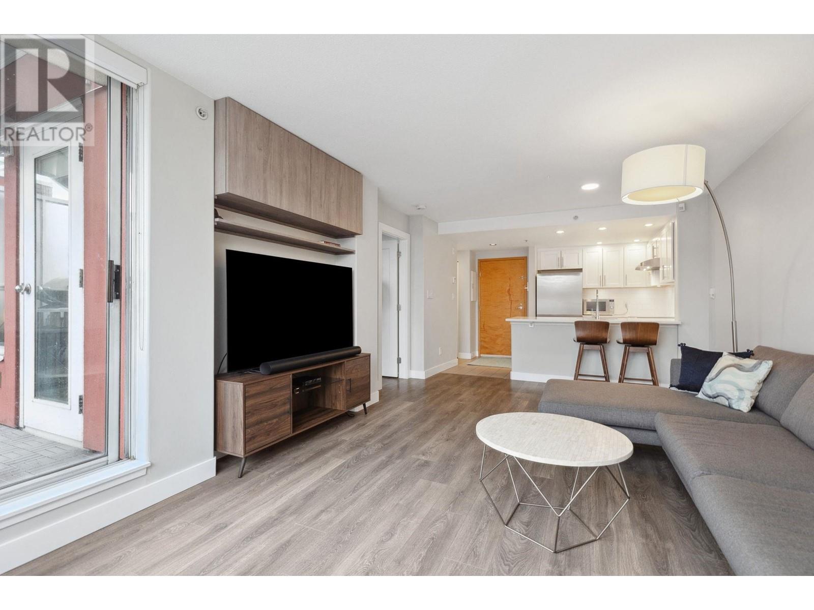 Listing Picture 7 of 22 : 319 2255 W 4TH AVENUE, Vancouver / 溫哥華 - 魯藝地產 Yvonne Lu Group - MLS Medallion Club Member