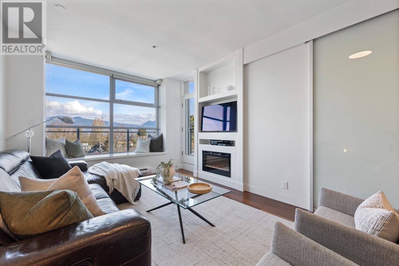 403 4375 W 10th Avenue, Vancouver, British Columbia  V6R 2H6 - Photo 2 - R2973419