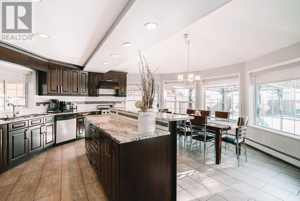 806 Sprice Avenue, Coquitlam, British Columbia  V3J 2P1 - Photo 5 - R2973437