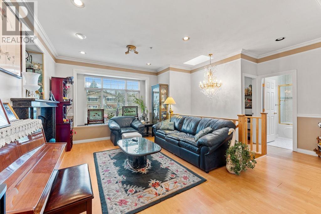 Listing Picture 19 of 32 : 1236 E 61ST AVENUE, Vancouver / 溫哥華 - 魯藝地產 Yvonne Lu Group - MLS Medallion Club Member