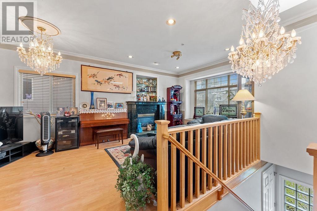 Listing Picture 23 of 32 : 1236 E 61ST AVENUE, Vancouver / 溫哥華 - 魯藝地產 Yvonne Lu Group - MLS Medallion Club Member