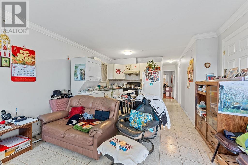 Listing Picture 29 of 32 : 1236 E 61ST AVENUE, Vancouver / 溫哥華 - 魯藝地產 Yvonne Lu Group - MLS Medallion Club Member