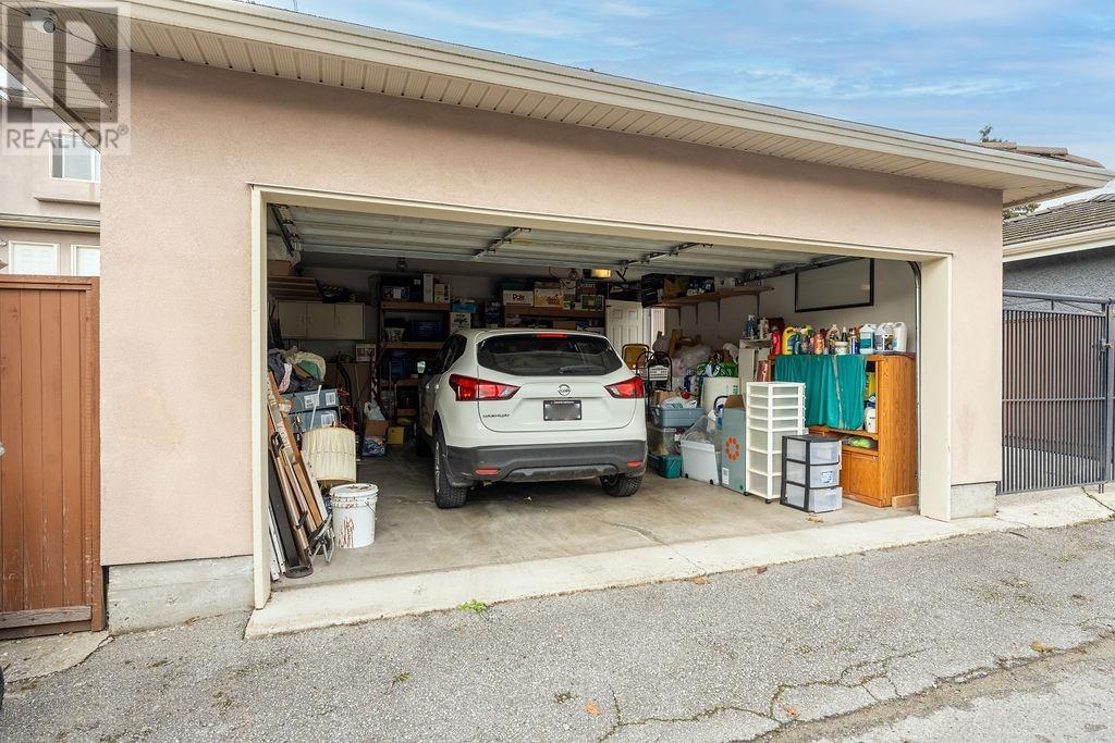 Listing Picture 7 of 32 : 1236 E 61ST AVENUE, Vancouver / 溫哥華 - 魯藝地產 Yvonne Lu Group - MLS Medallion Club Member