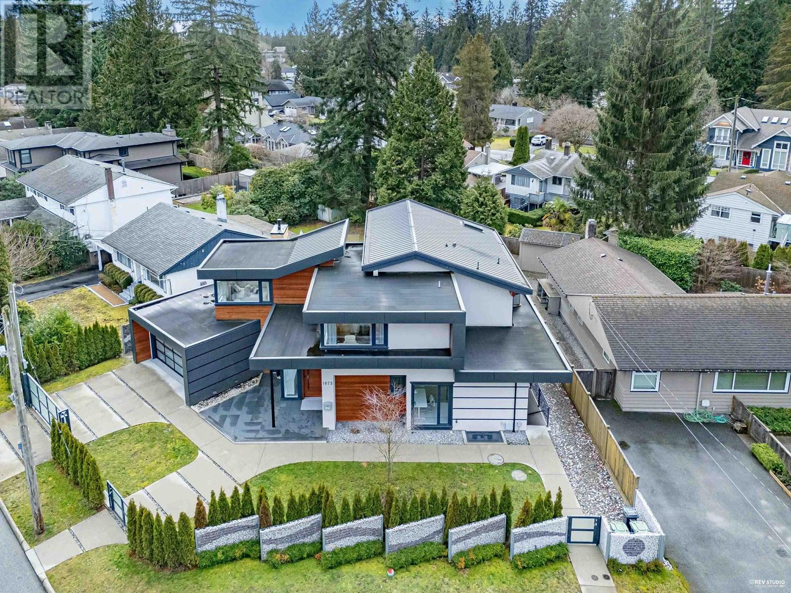 Property at 1075 BELVEDERE DRIVE image 3