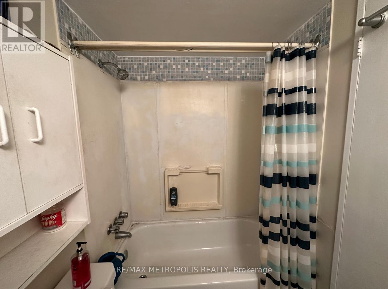 2203 - 380 Dixon Road, Toronto, Ontario  M9R 1T3 - Photo 13 - W12000591