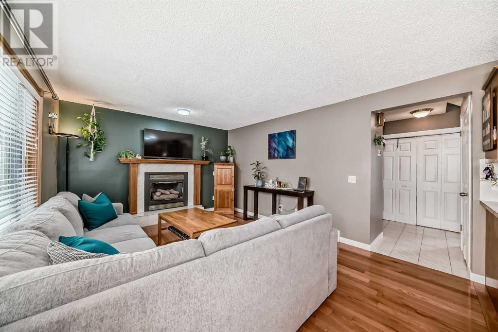 311 Hawkland Circle Nw, Calgary, Alberta  T3G 3R6 - Photo 11 - A2190621