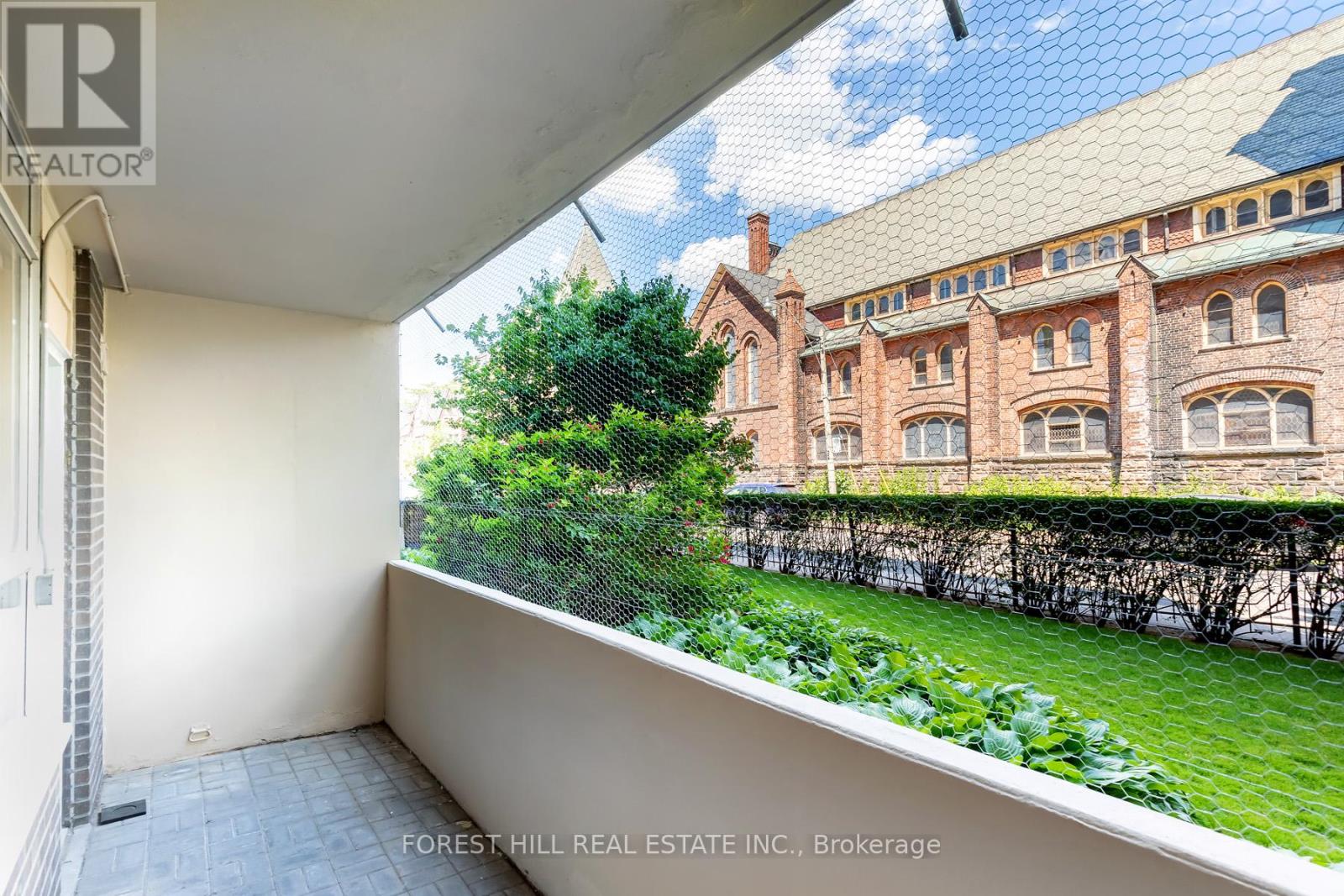 102 - 34 Walmer Road, Toronto, Ontario  M5R 2W6 - Photo 18 - C12000598
