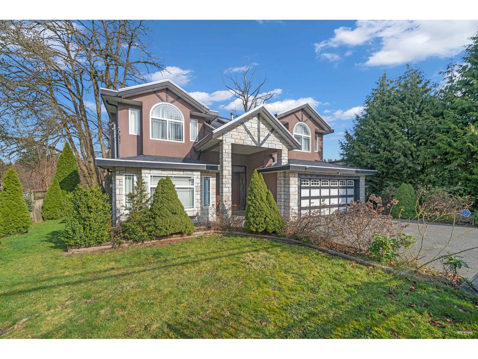Property at 12699 99 AVENUE image 2