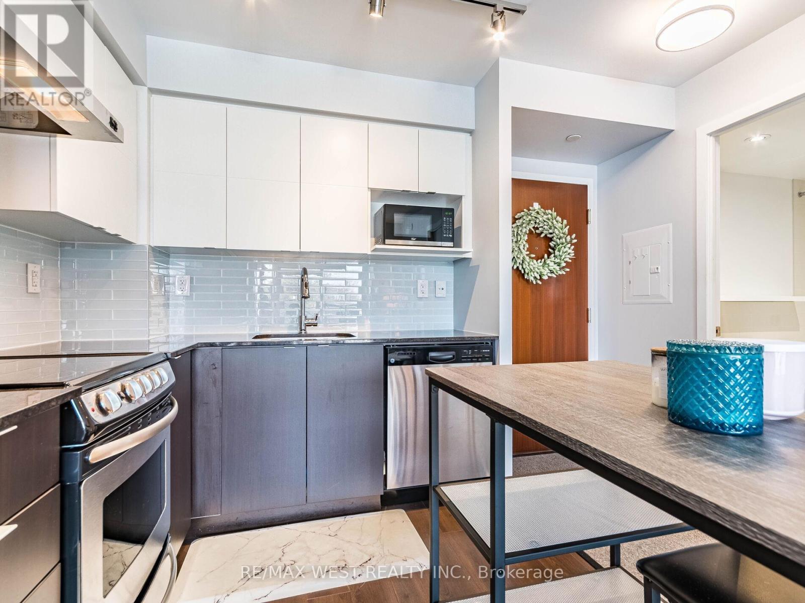 418 - 160 Flemington Road, Toronto, Ontario  M6A 1N6 - Photo 15 - W12000611
