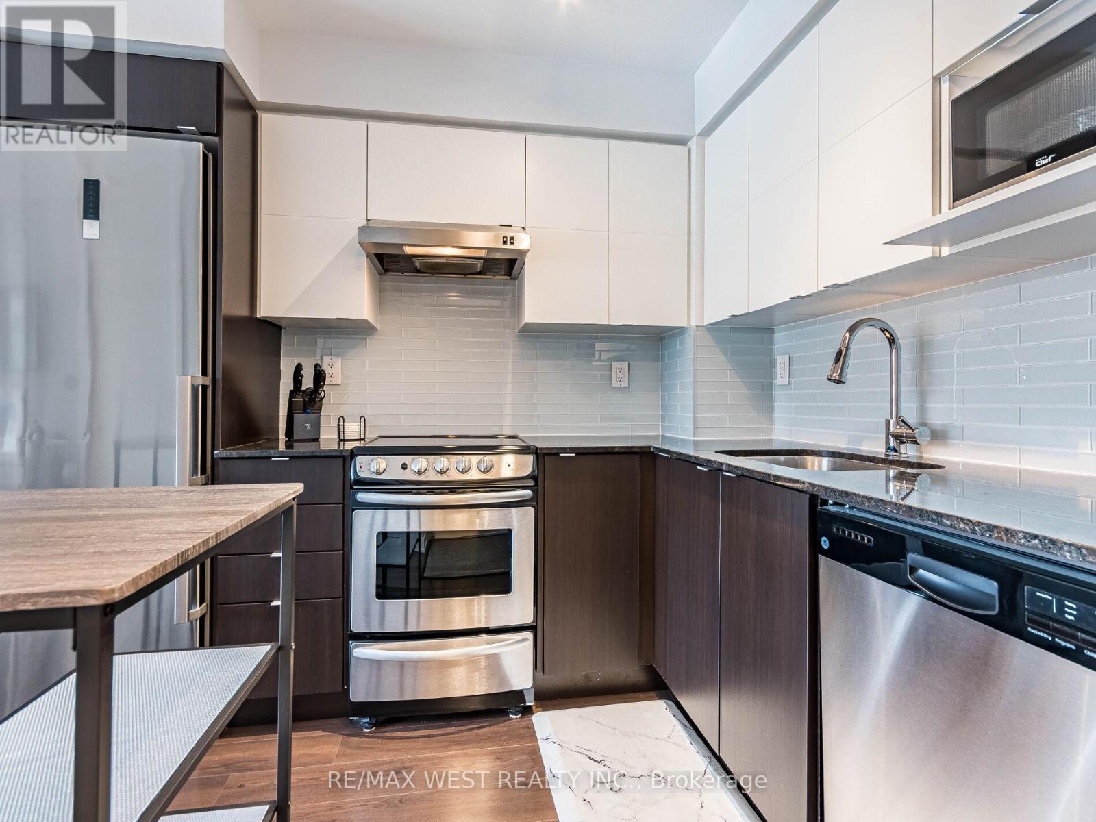 418 - 160 Flemington Road, Toronto, Ontario  M6A 1N6 - Photo 16 - W12000611