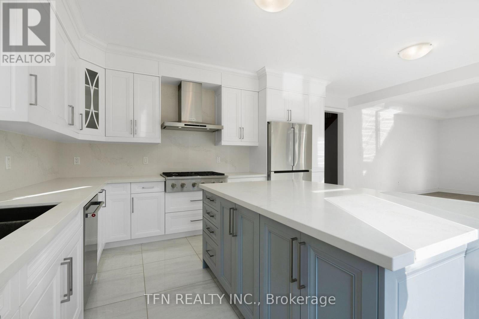 Property at 134 GRANITE RIDGE TRAIL image 3