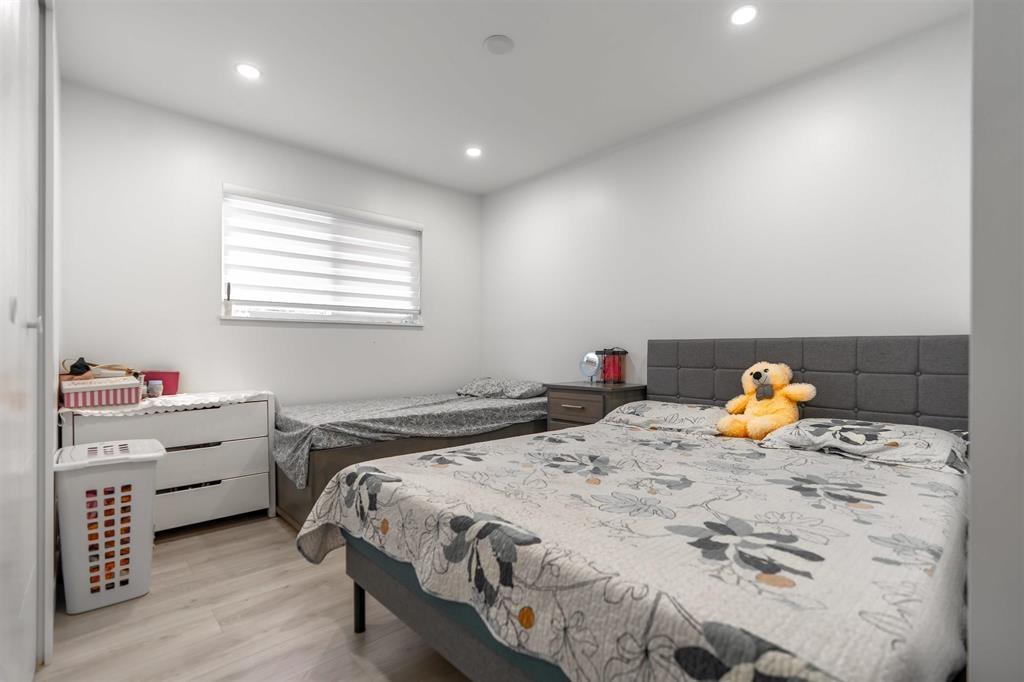 12701 102 Avenue, Surrey, British Columbia  V3V 6N9 - Photo 11 - R2973536
