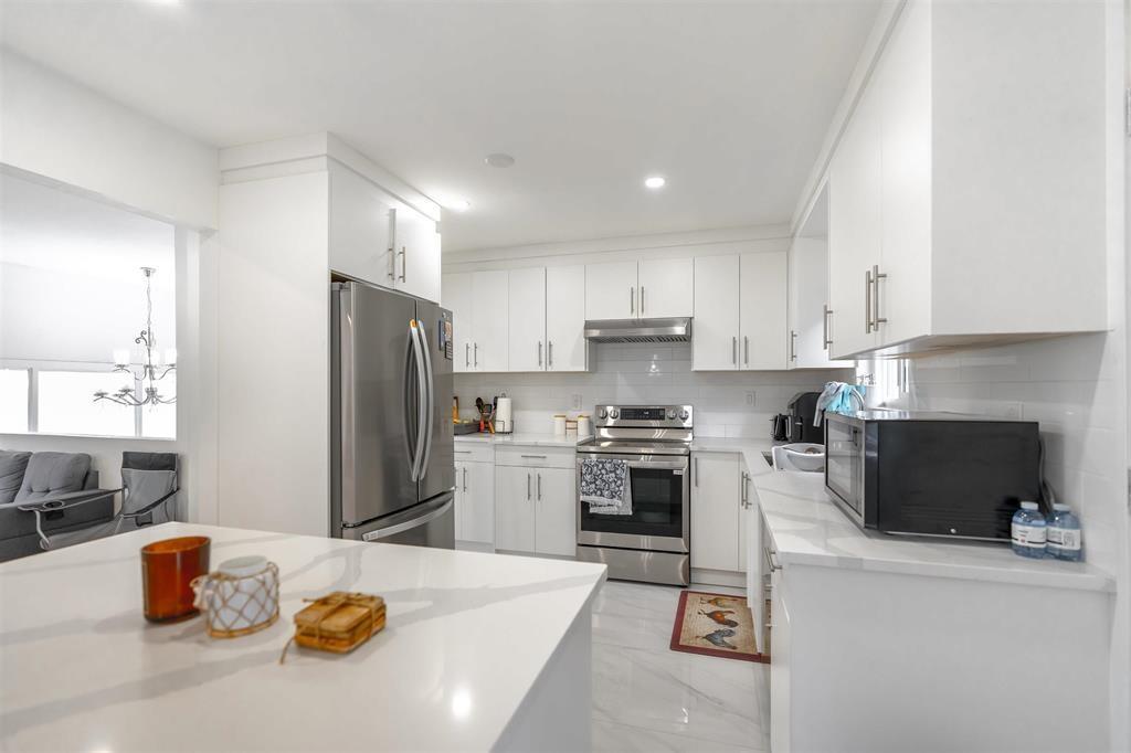 12701 102 Avenue, Surrey, British Columbia  V3V 6N9 - Photo 6 - R2973536
