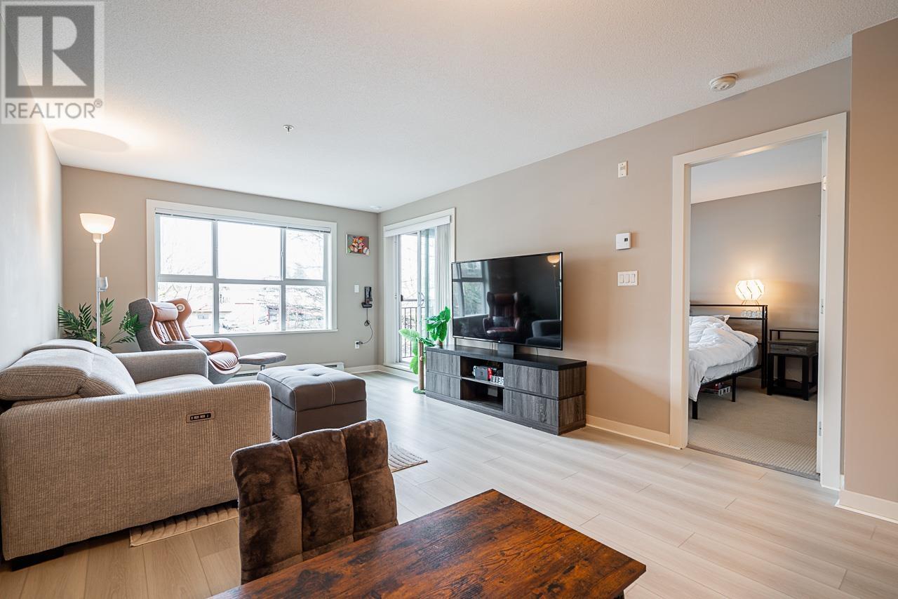 305 5885 IRMIN STREET, Burnaby