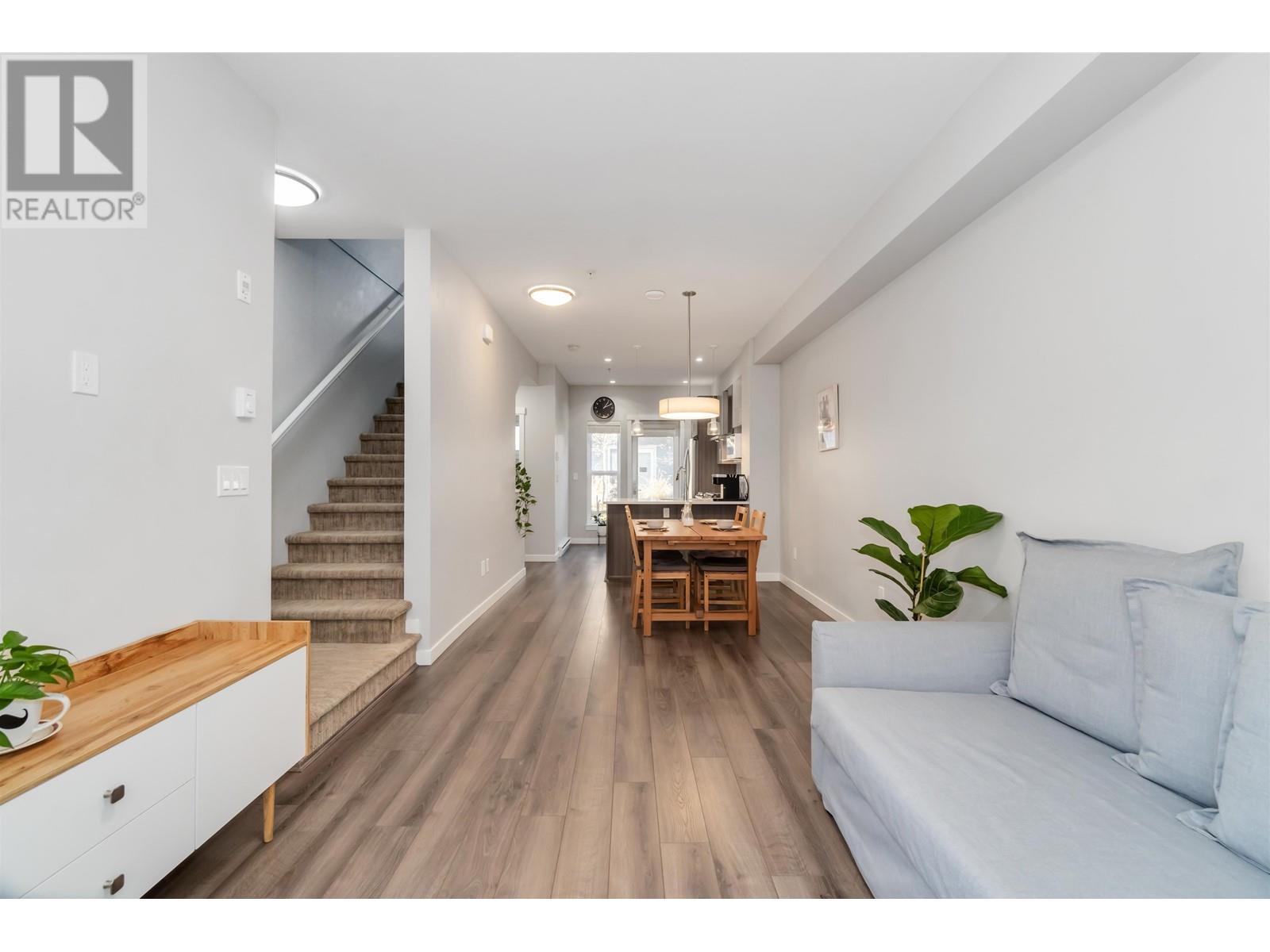 Listing Picture 19 of 34 : 14 8377 JONES ROAD, Richmond / 烈治文 - 魯藝地產 Yvonne Lu Group - MLS Medallion Club Member