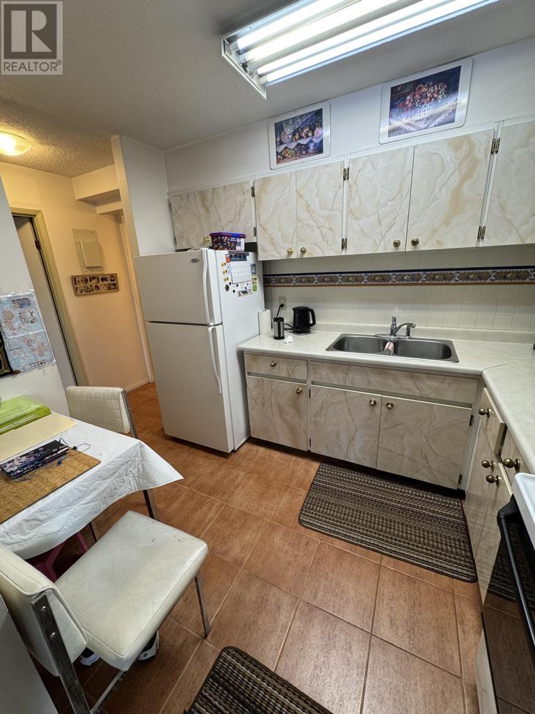 1606 3755 Bartlett Court, Burnaby, British Columbia  V3J 7G7 - Photo 12 - R2973248