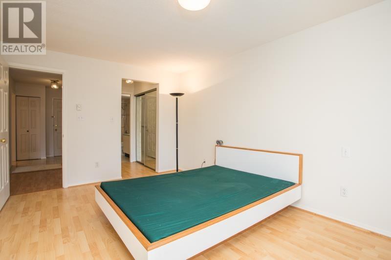 Listing Picture 18 of 27 : 201 7520 MOFFATT ROAD, Richmond / 烈治文 - 魯藝地產 Yvonne Lu Group - MLS Medallion Club Member