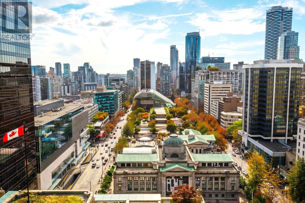 2001 667 HOWE STREET, Vancouver