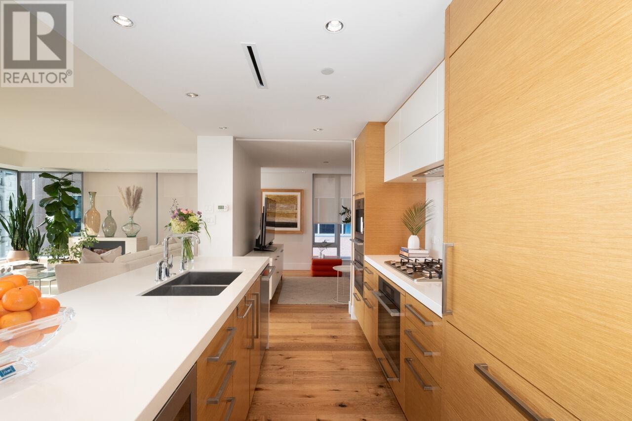 Listing Picture 15 of 40 : 2001 667 HOWE STREET, Vancouver / 溫哥華 - 魯藝地產 Yvonne Lu Group - MLS Medallion Club Member